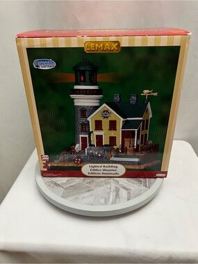 Lemax Plymouth Corners Oyster Point Lighthouse Lighted Village Building 2011